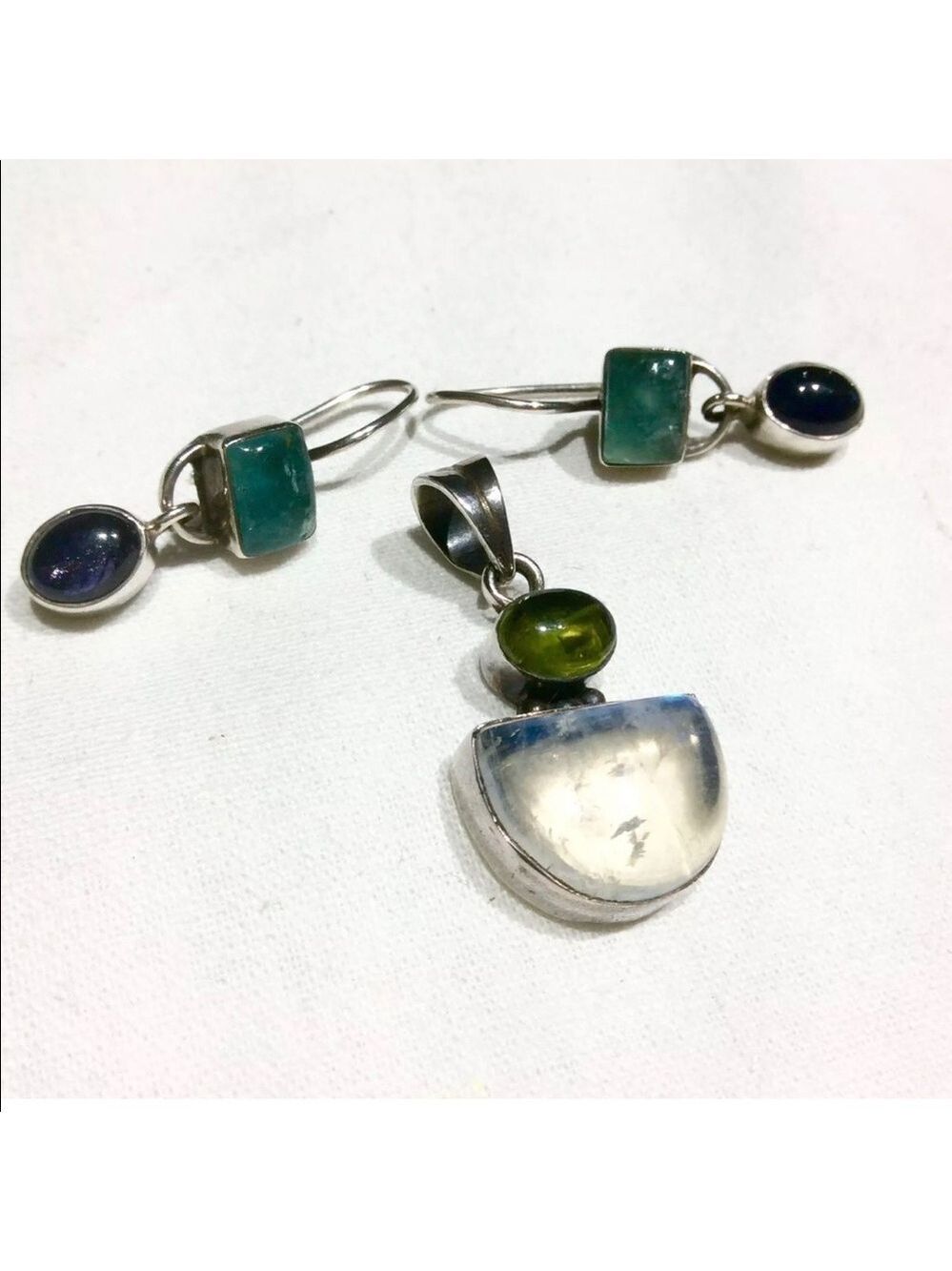 MOONSTONE, GEMSTONES STERLING SILVER PENDANT NECKLACE & EARRINGS SET - Picture 2 of 6